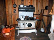 Fort Christmas Simmons House 3 kitchen. Click to enlarge
