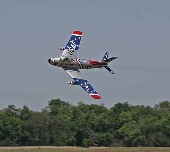 SabreJetFlyingLow