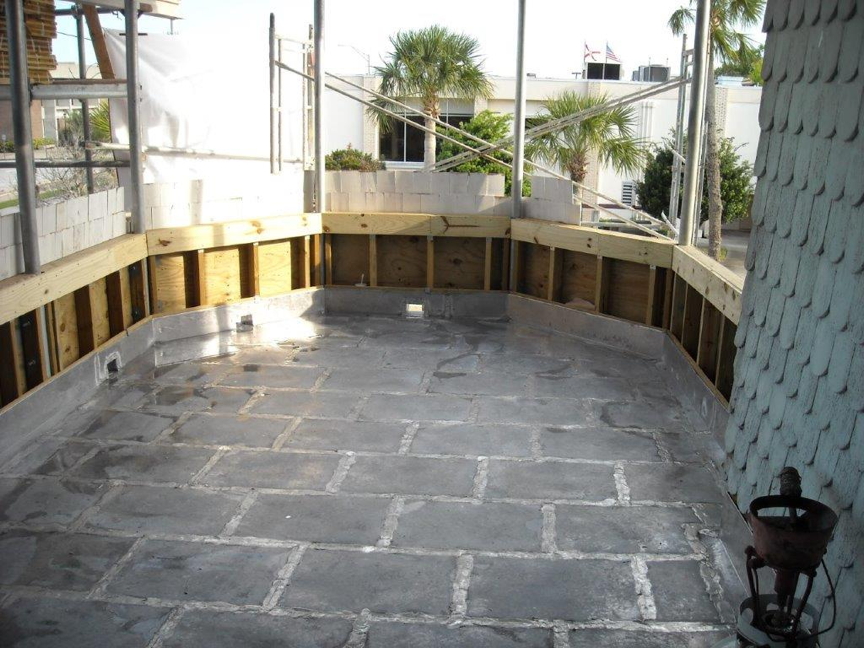 Metal tiled floor on second floor porch