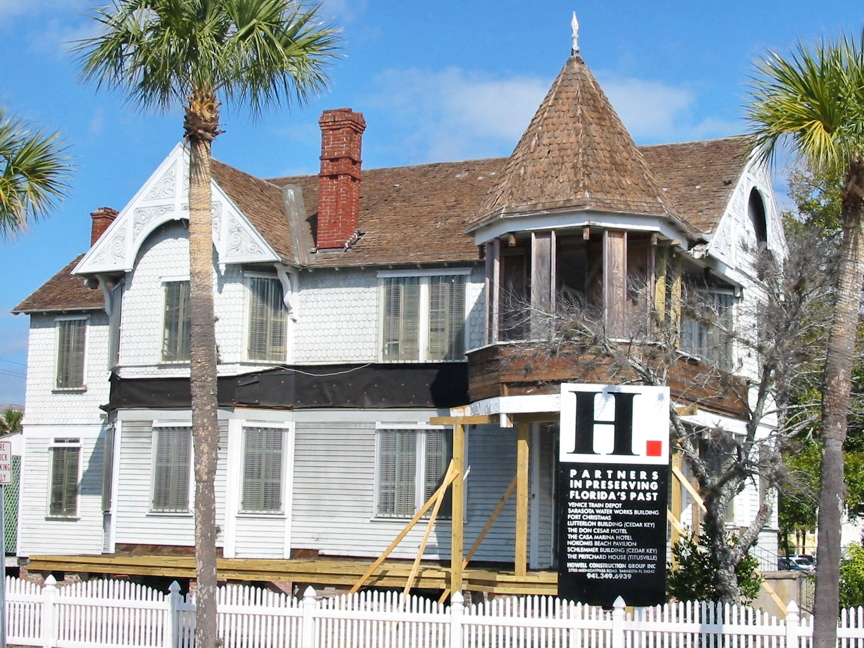 Pritchard House with old roof.