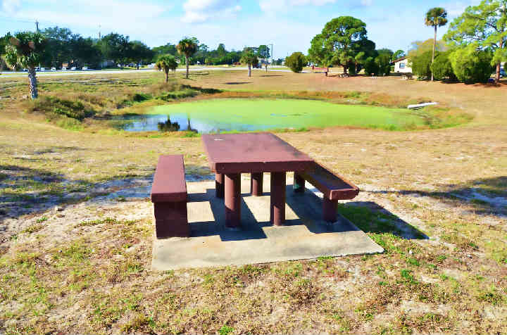 BlueHoleSinkhole.jpg