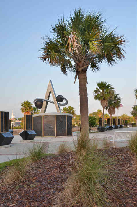 SVPark-ApolloMonument.jpg