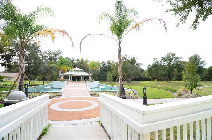 Moore-viewgazebo.JPG