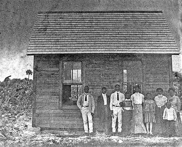 Historic photograph o#0003