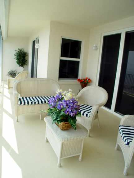 Balcony3